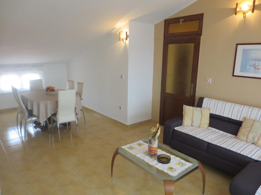 Apartments Gloria Biograd Na Moru Chambre photo