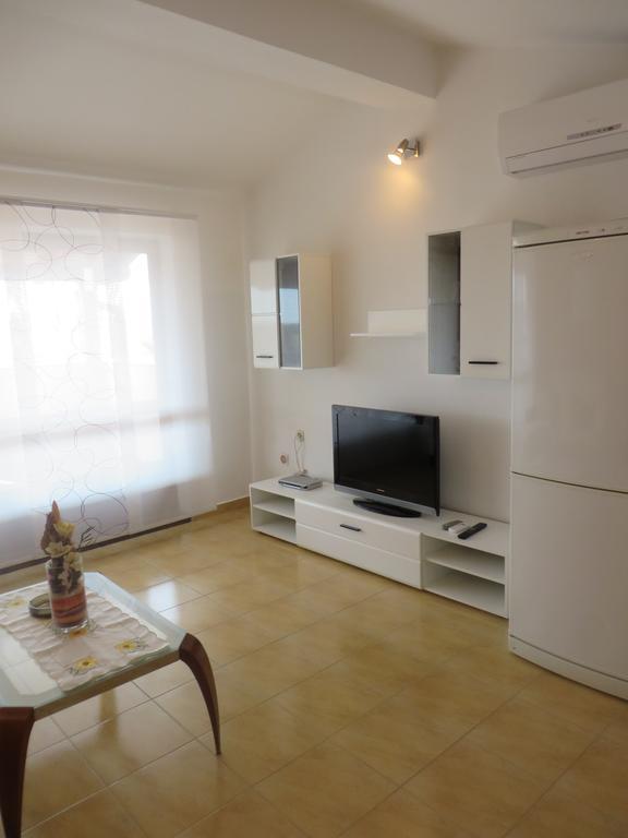 Apartments Gloria Biograd Na Moru Chambre photo
