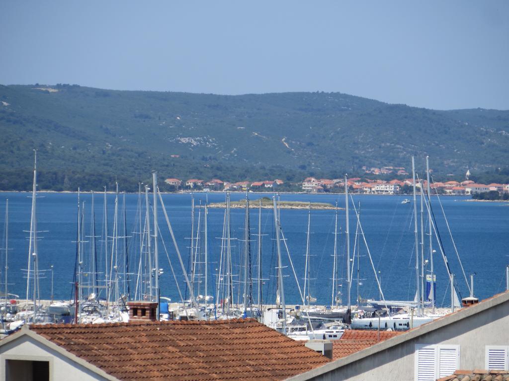 Apartments Gloria Biograd Na Moru Extérieur photo