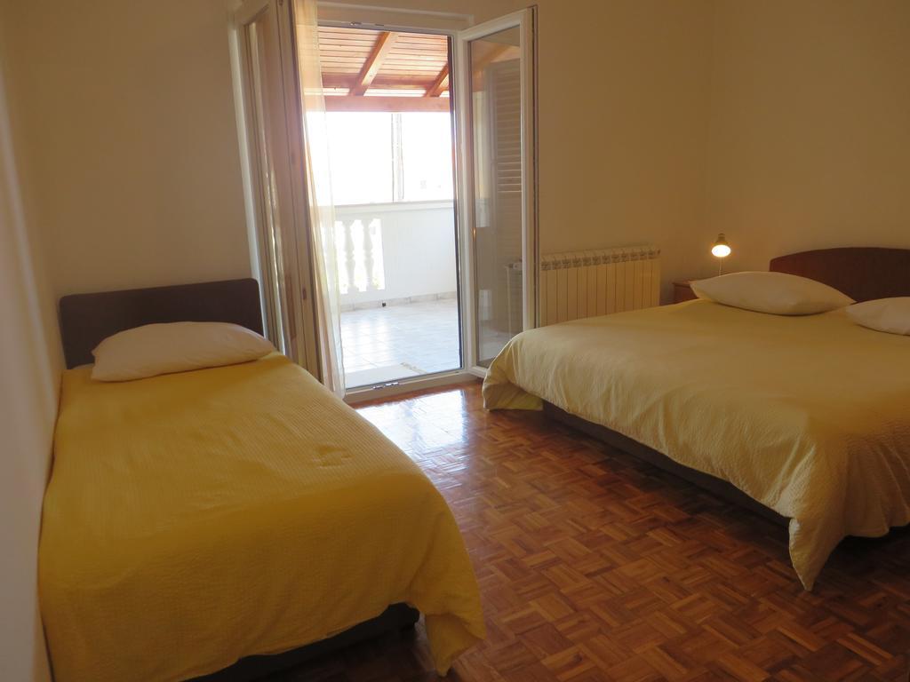 Apartments Gloria Biograd Na Moru Chambre photo